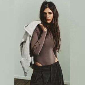 ZARA Mock Neck Elegant Slinky Polyamide Skims Long Sleeve Thong Bodysuit Brown S